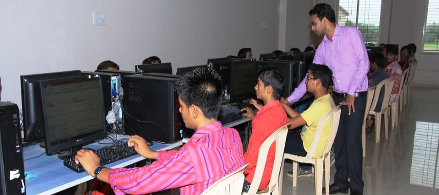 Veerayatan Group Of Institutions Kachchh Campus photo 3